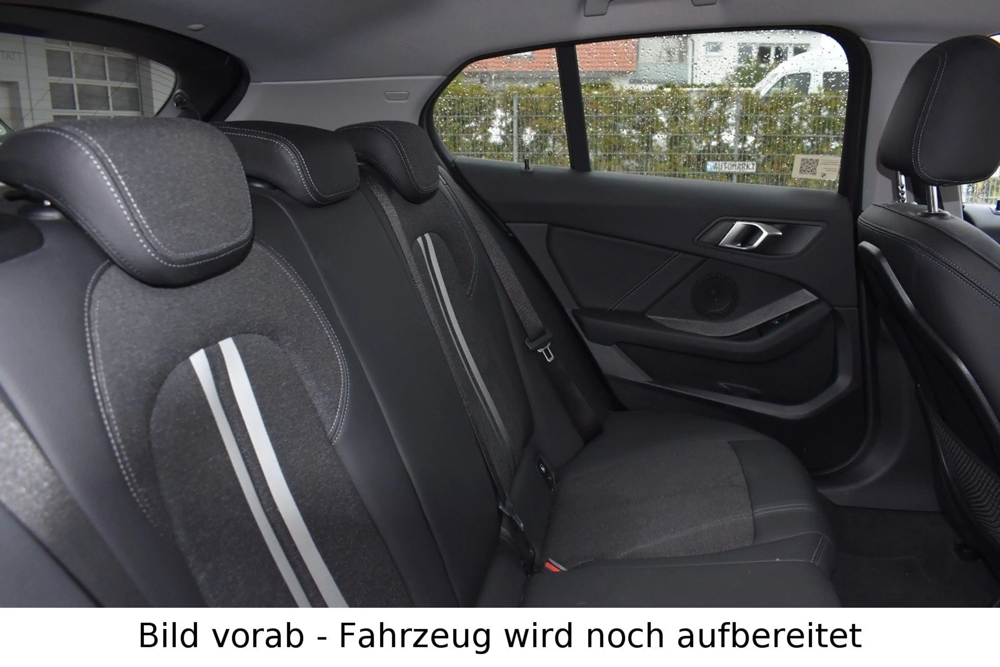BMW 118 i Aut. Advantage Navi Sitzhzg Sportsitze 17" — photo 10