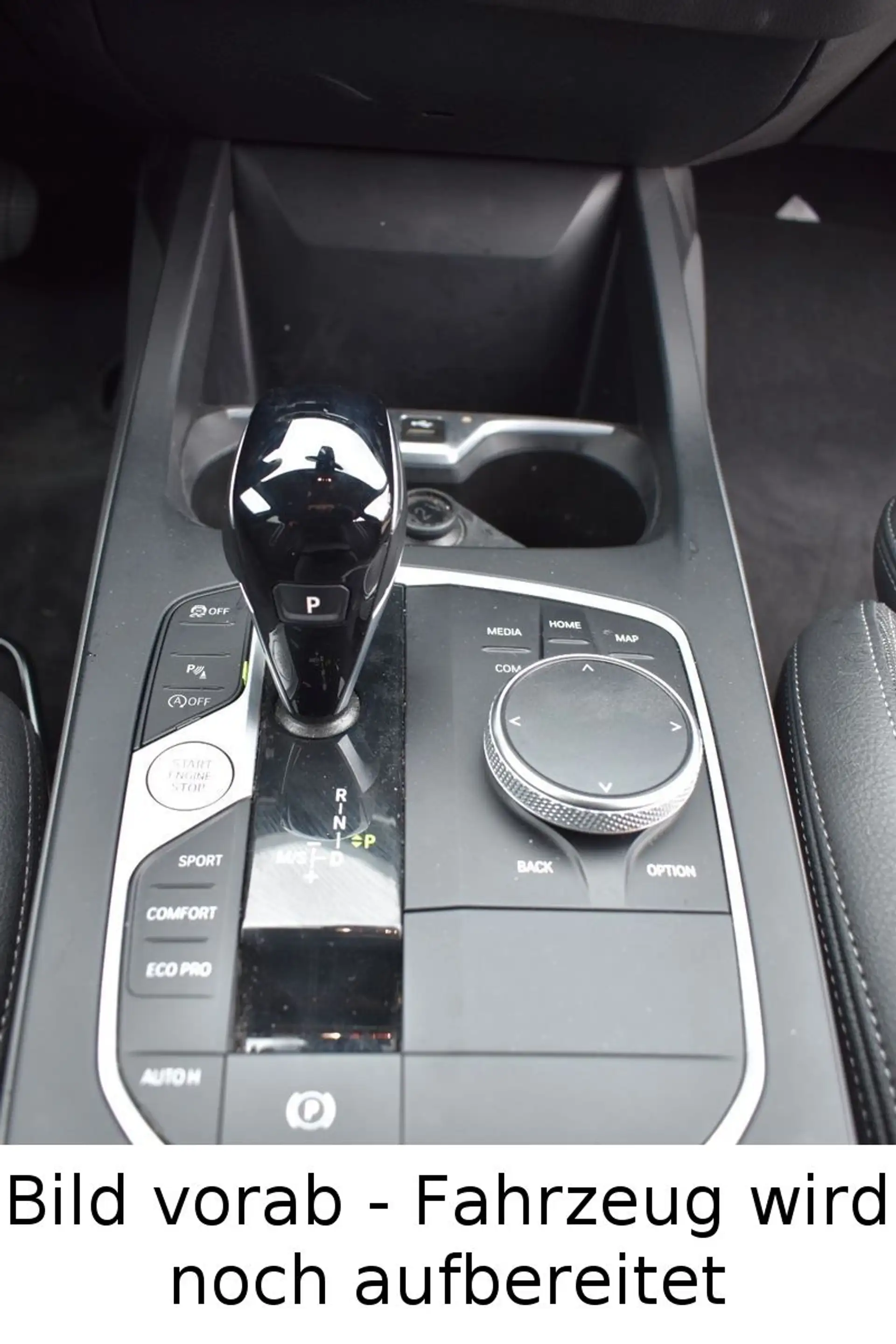 BMW 118 i Aut. Advantage Navi Sitzhzg Sportsitze 17" — photo 13