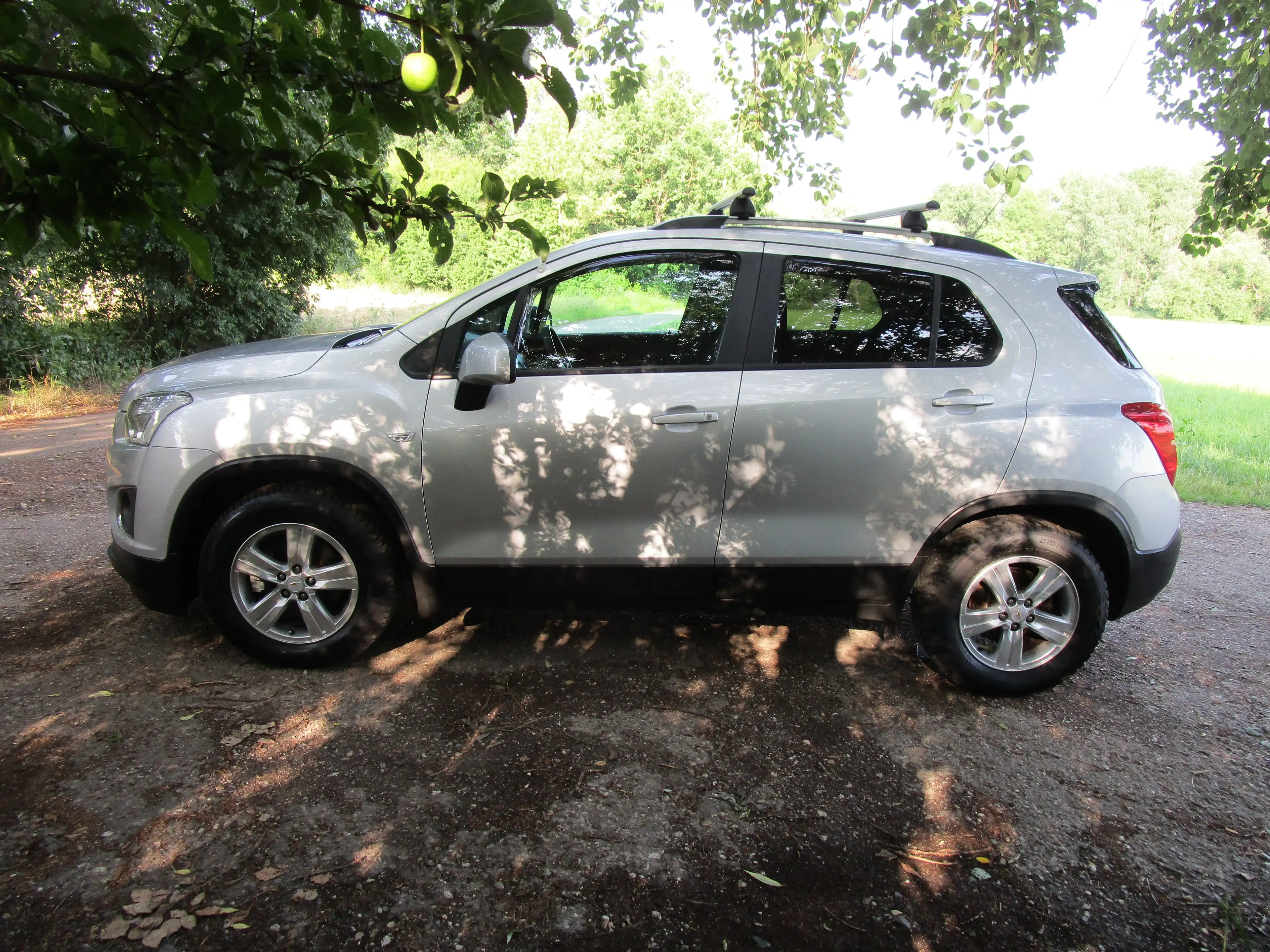 Chevrolet Trax 4x4 LS+*1,4 *Allrad*Klima*2. Hand*Scheckheft* — photo 2
