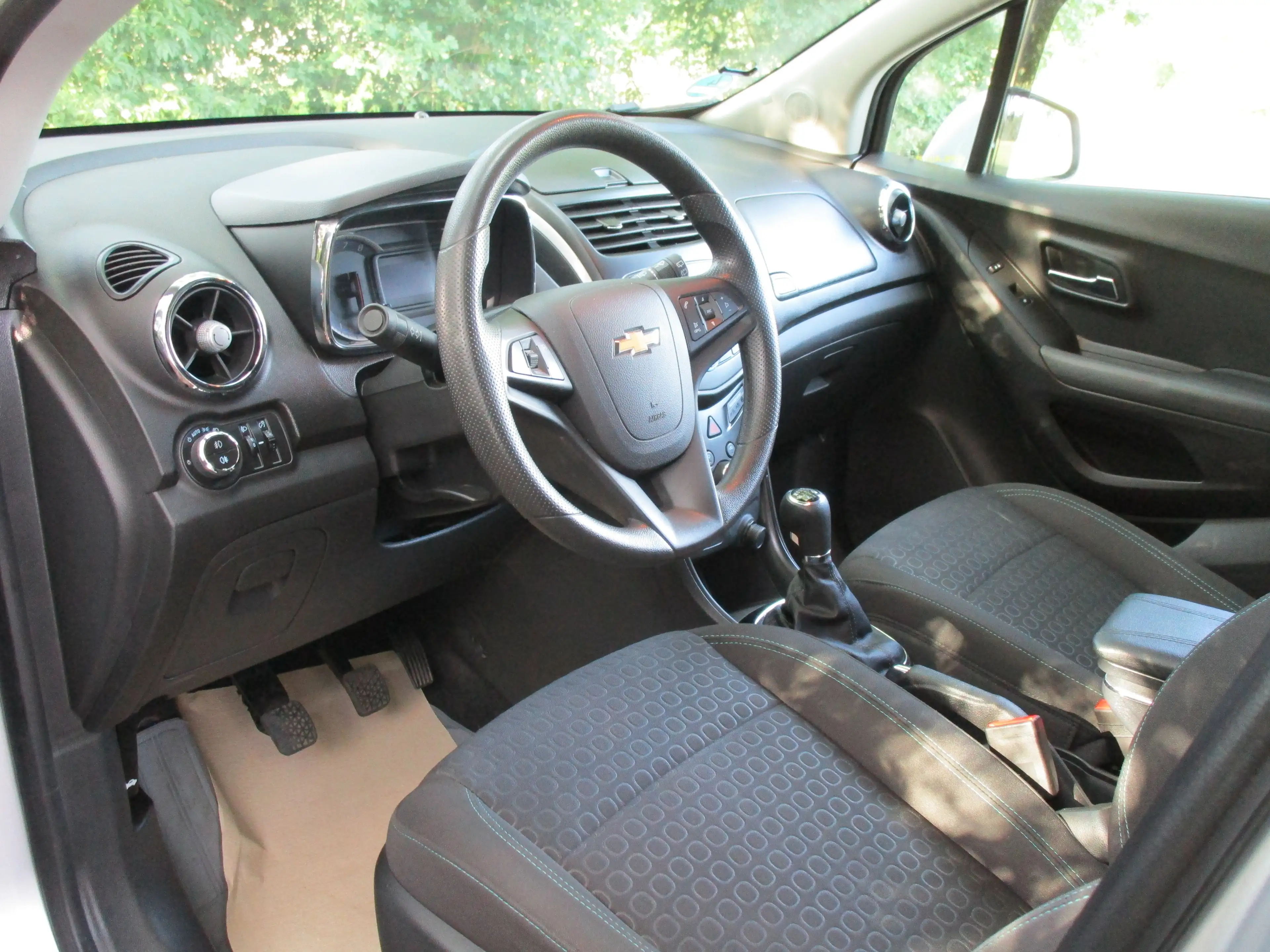 Chevrolet Trax 4x4 LS+*1,4 *Allrad*Klima*2. Hand*Scheckheft* — photo 14