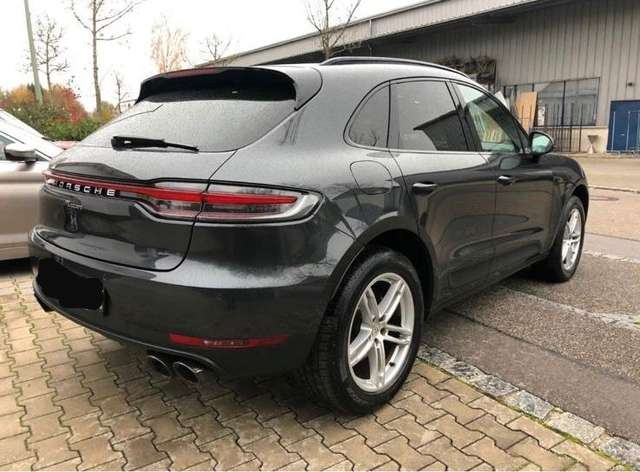 Imagine Porsche Macan Macan PDK