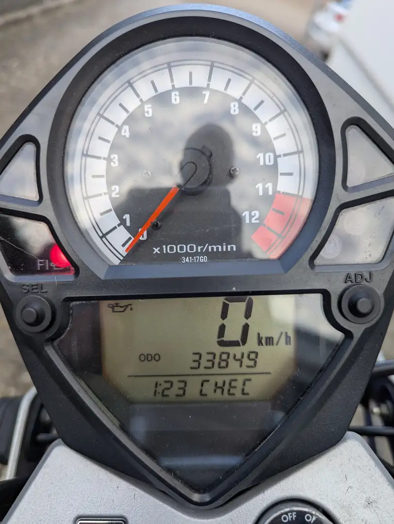 Suzuki SV 650 Garagenfahrzeug, TÜV, Reifen neuwertig Blau - 2