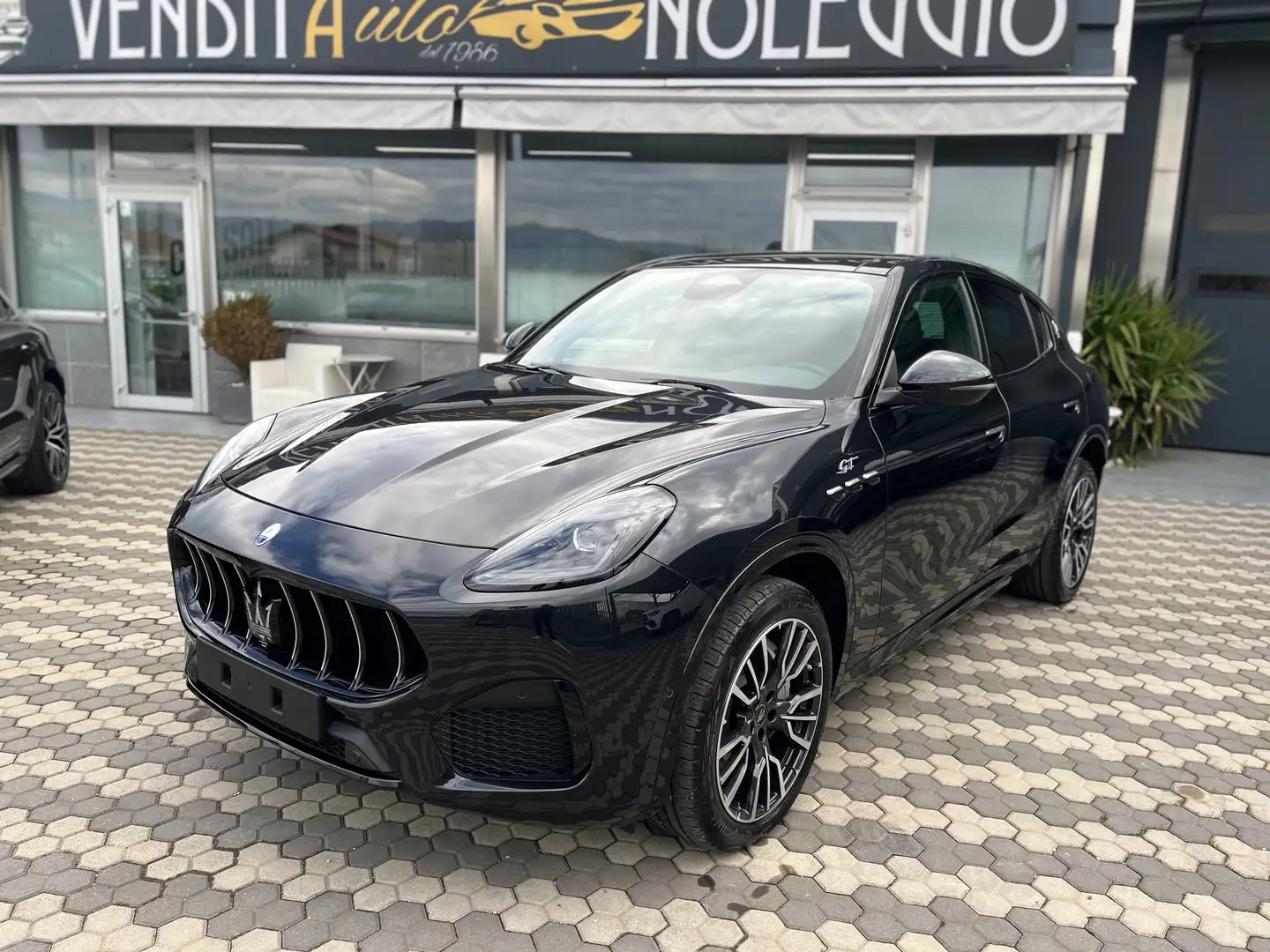 Maserati Grecale Grecale 2.0 mhev GT 300cv auto Nero - 1