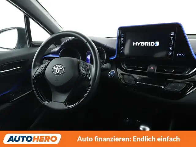 Toyota C-HR view 13