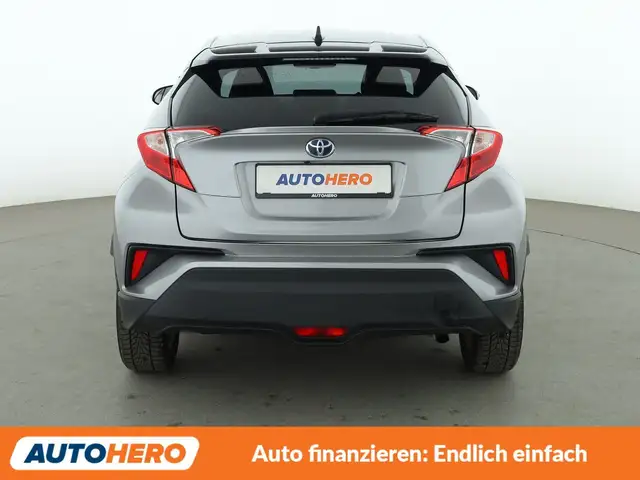 Toyota C-HR view 5
