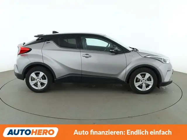 Toyota C-HR view 7