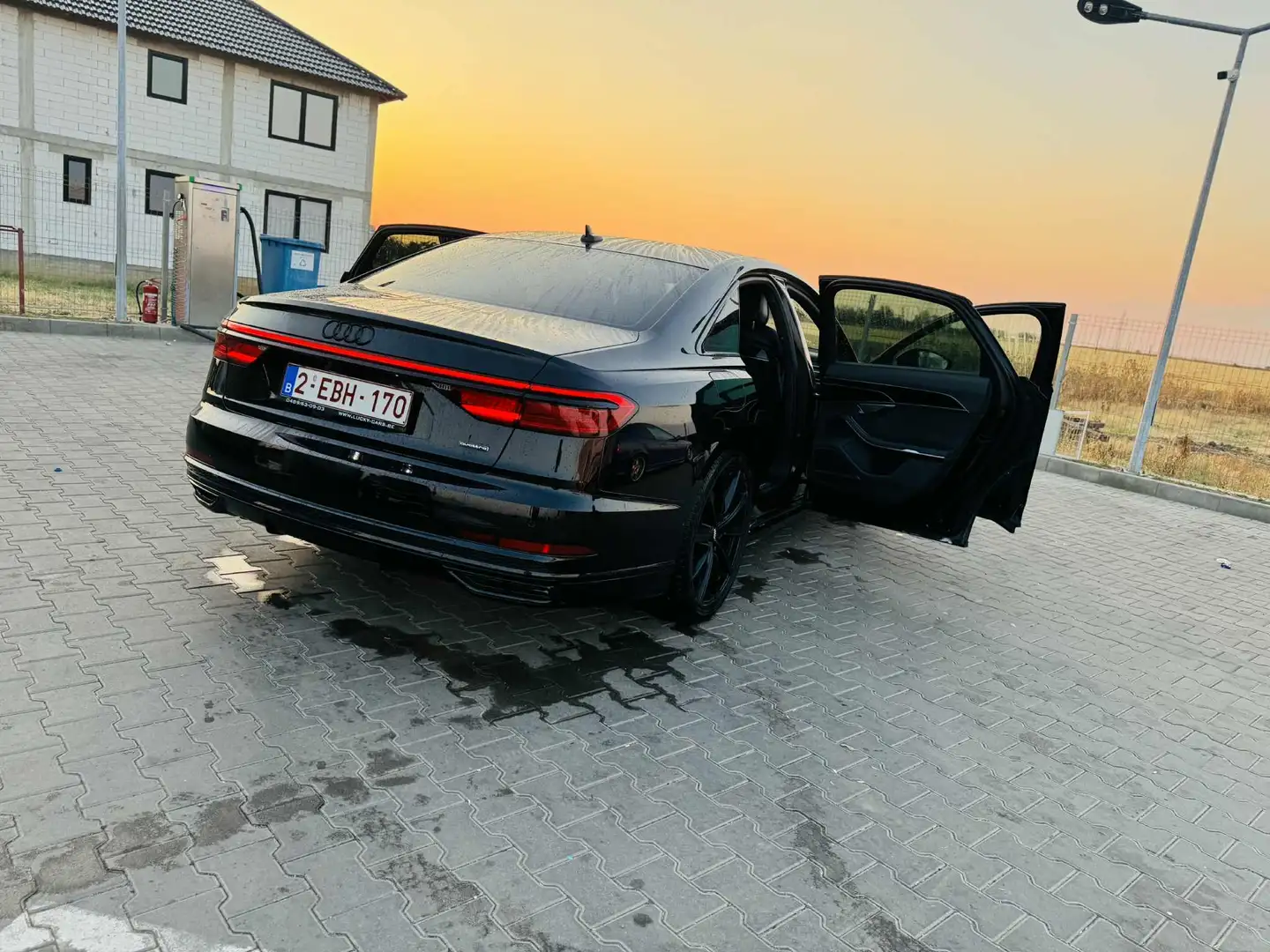 Audi A8 55 TFSI Quattro Tiptronic - 1