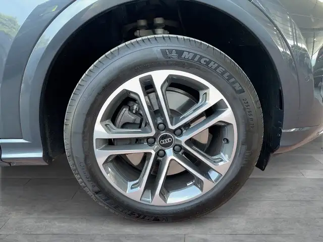 Audi Q5 SUV TDI quattro 150 kW Ansicht 12