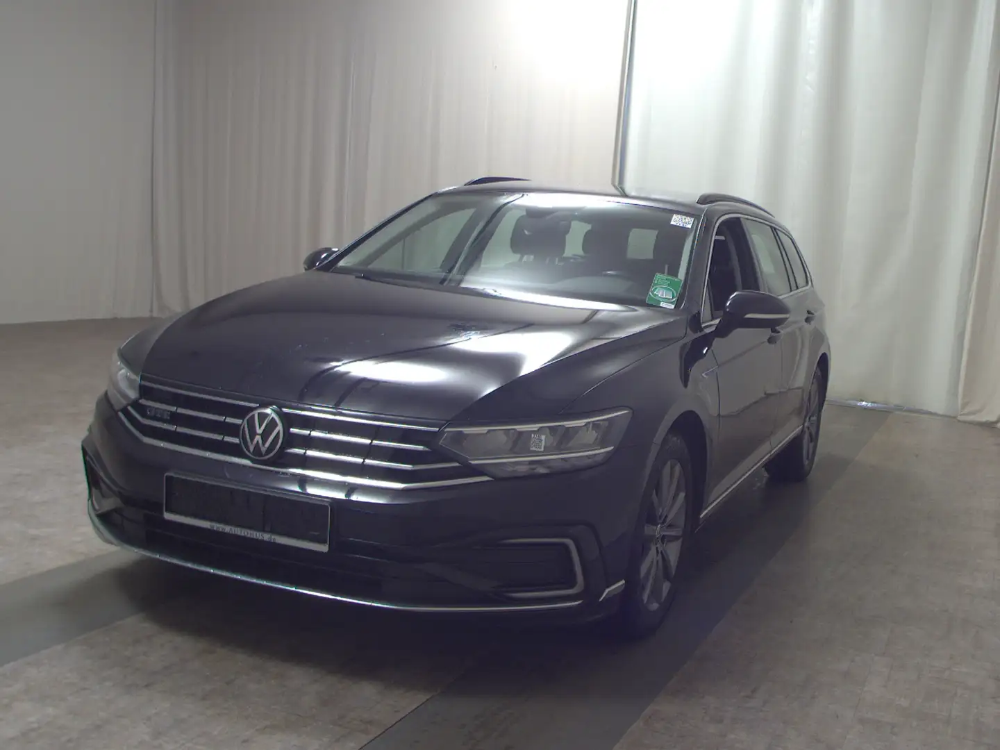 Volkswagen Passat Var. GTE 1.4 TSI Navi LED AHK RFK Massage Schwarz - 2