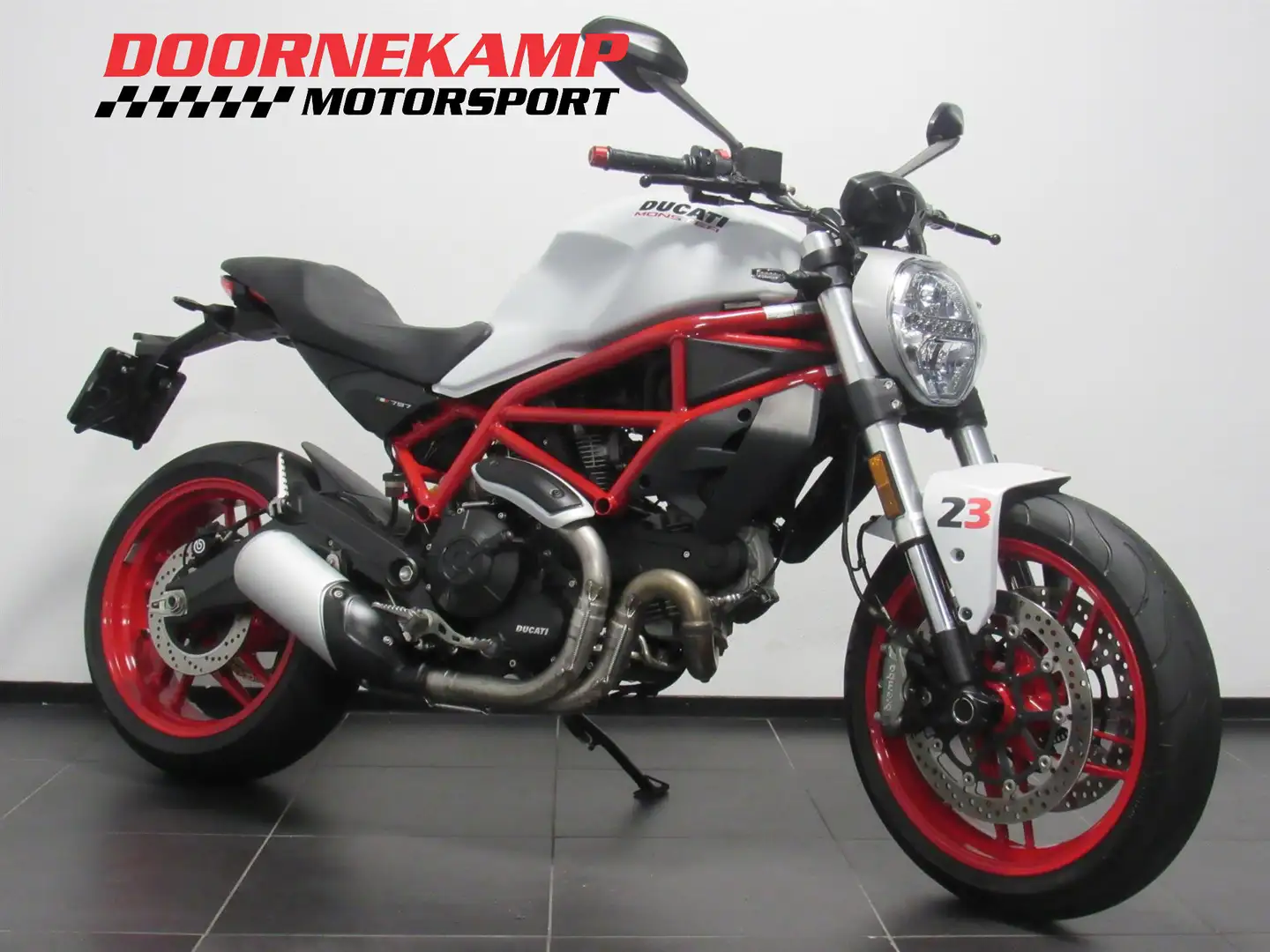 Ducati Monster 797 Rood - 2