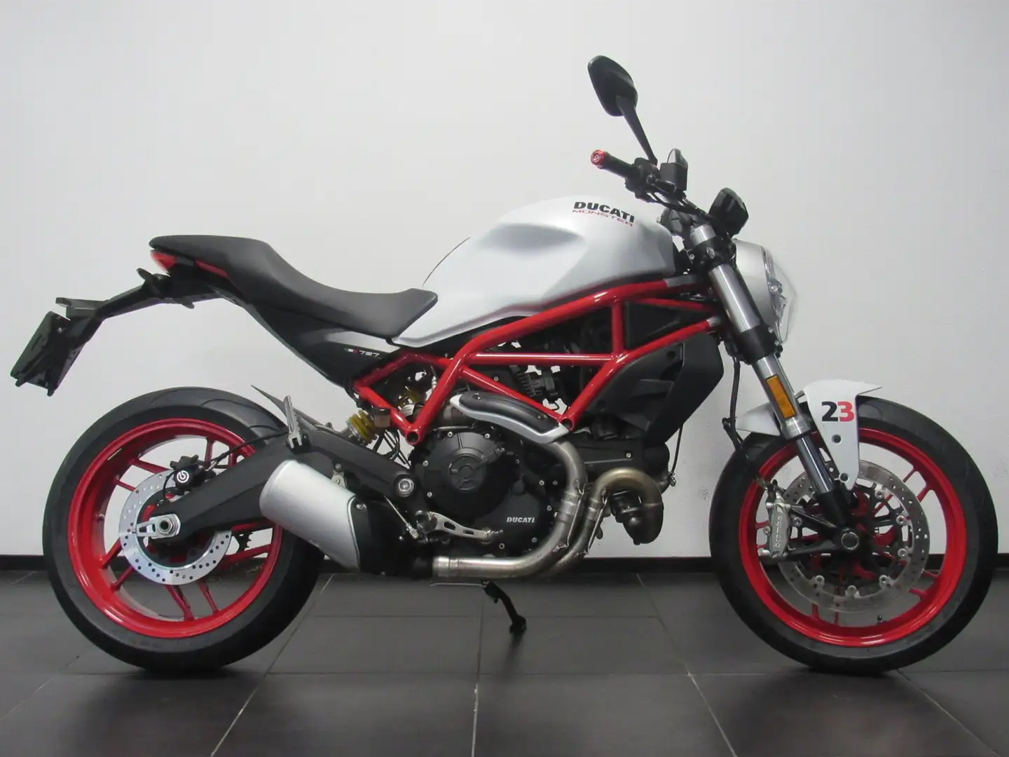 Ducati Monster 797 Roşu - 1