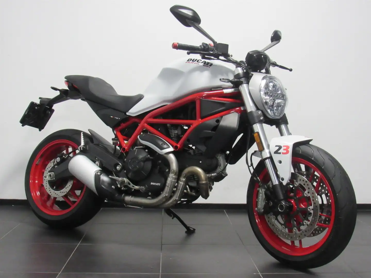Ducati Monster 797 Roşu - 2