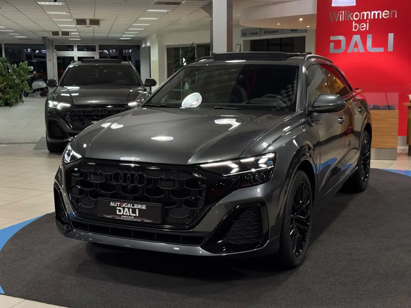 Audi Q8 50 TDI quattro S-LINE SPORT-AHK-HEAD UP-B&O Gris - 2