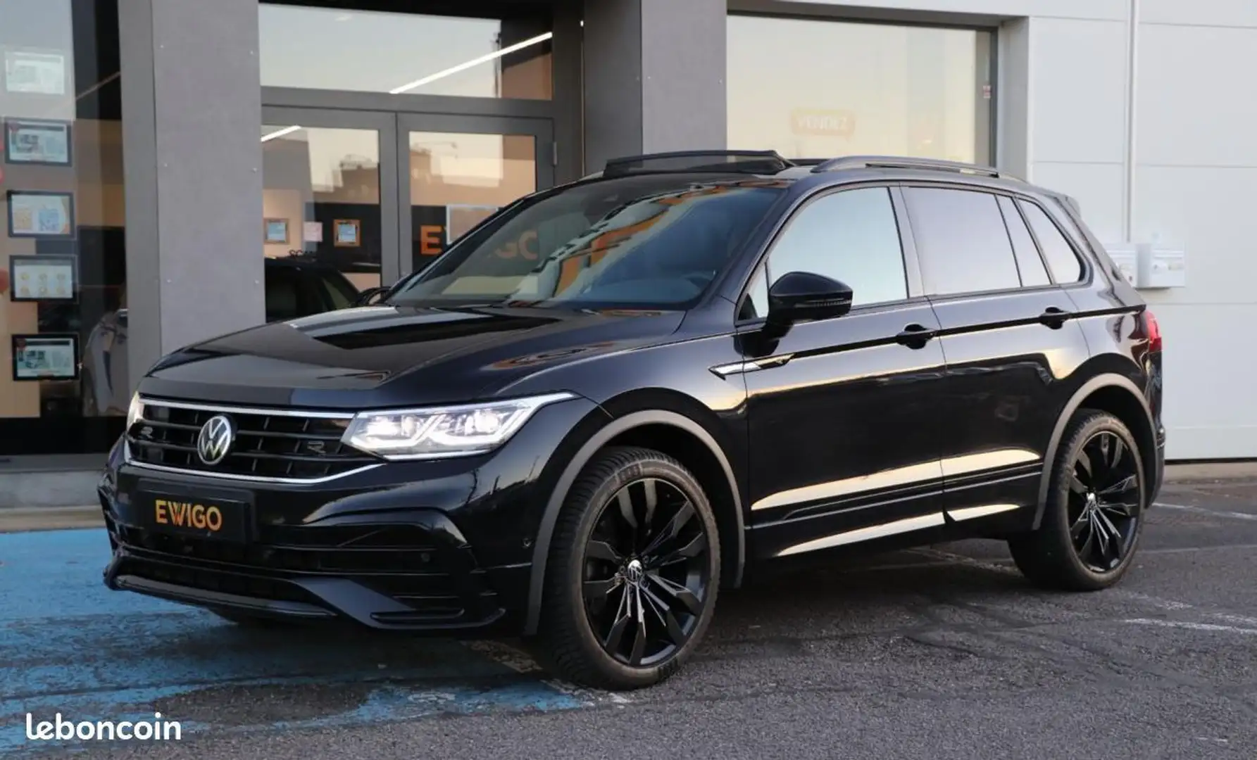 Volkswagen Tiguan 2.0 TDI 200 R-LINE EXCLUSIVE FULL BLACK 4MOTION DS Noir - 1