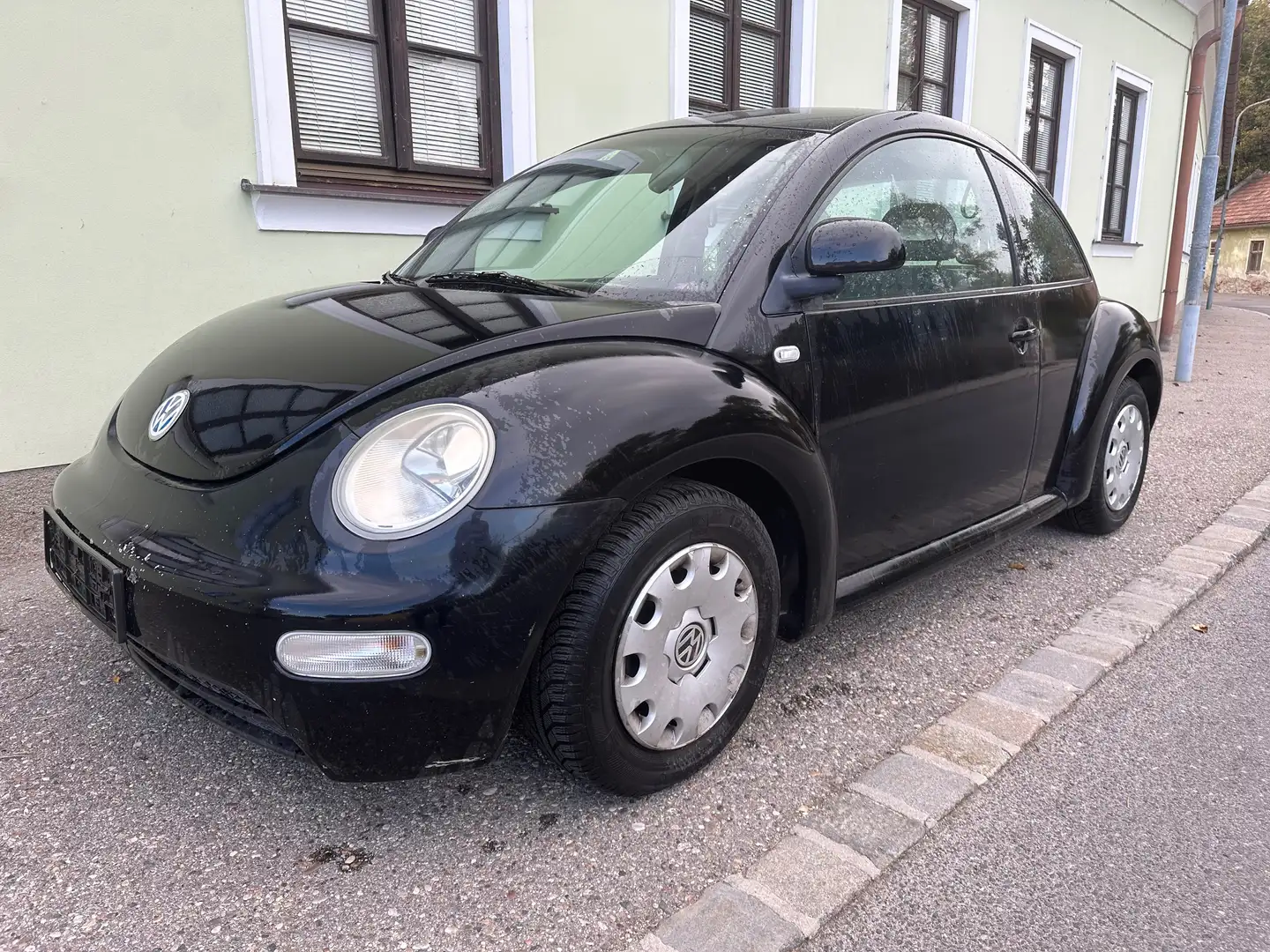 Volkswagen New Beetle 2.0 ID: 83 Schwarz - 2