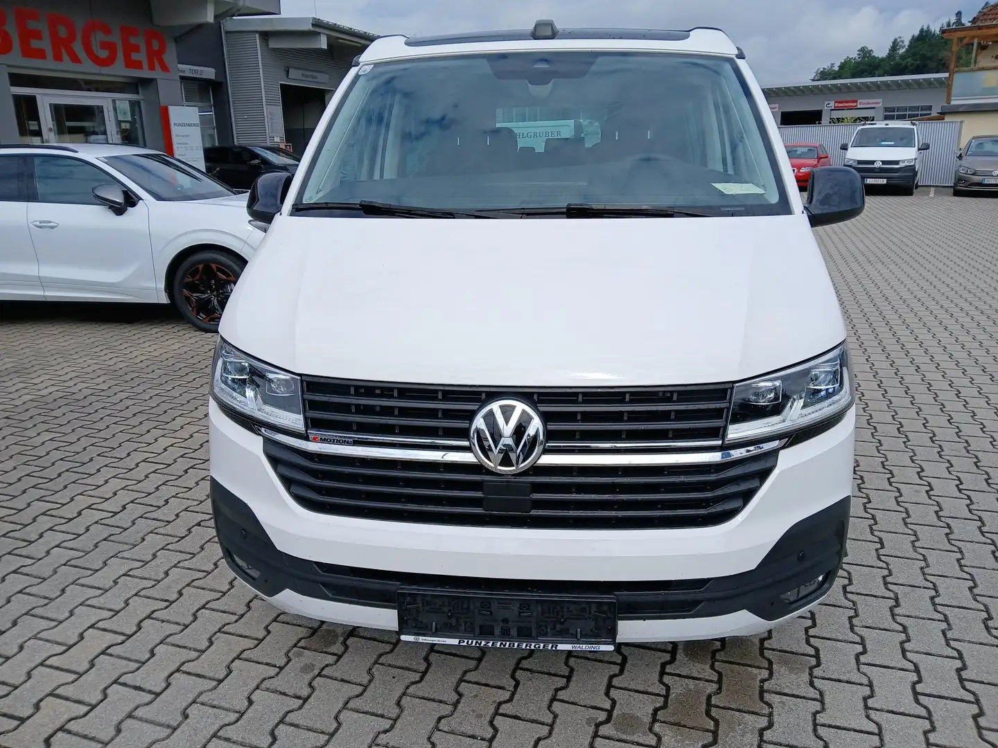 Volkswagen T6.1 California VW T6.1 California Beach Edition TDI 4MOTION Weiß - 2