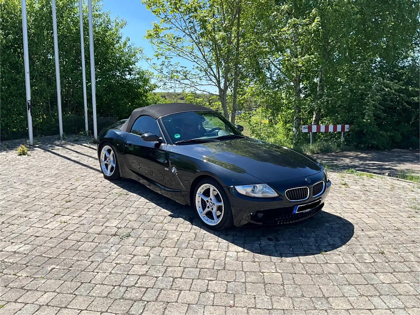 BMW Z4 3.0i *TÜF NEU* Hardtop, M-Sitze mit Memory Negro - 2