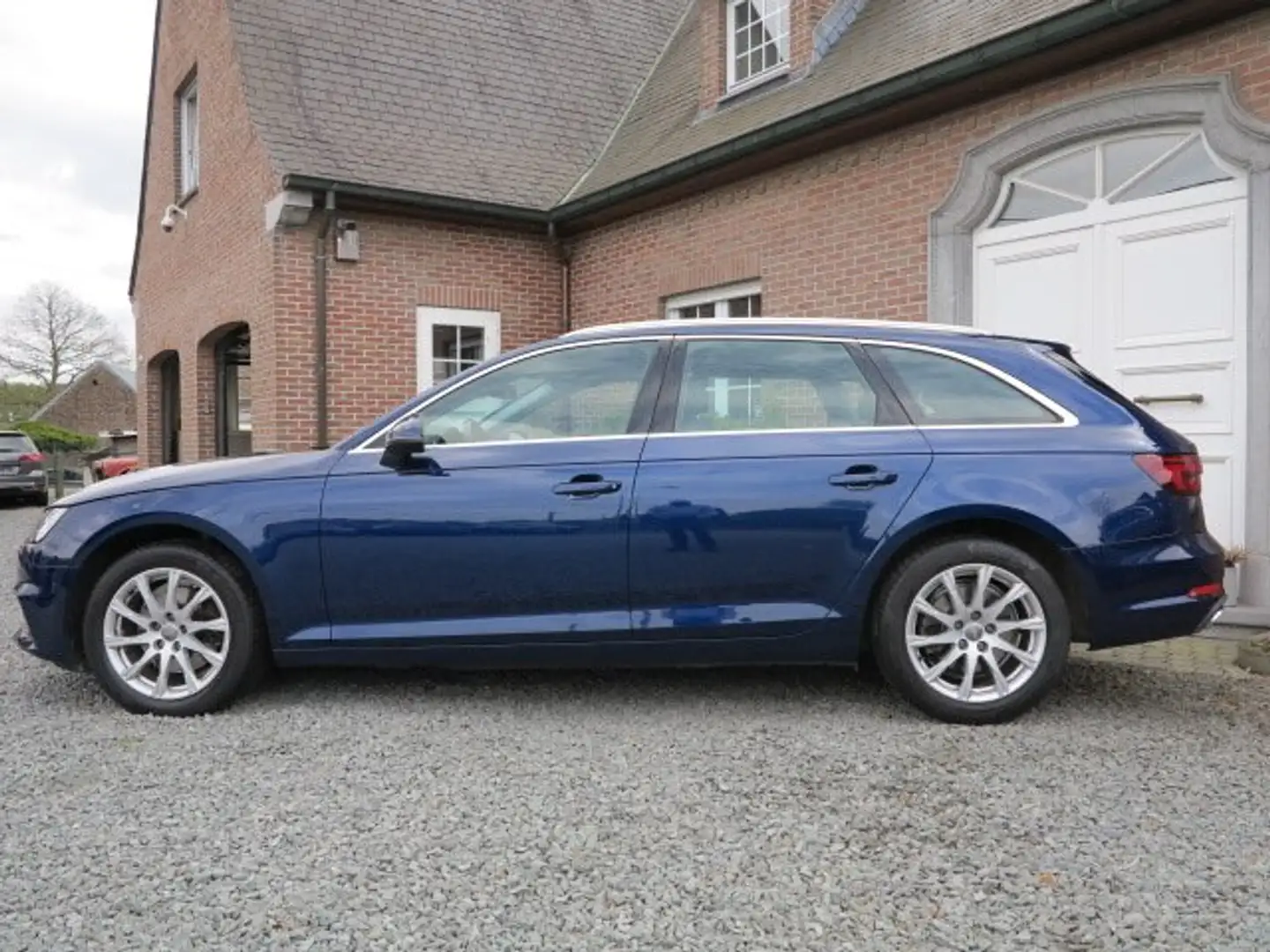 Audi A4 Avant 35 TDi Bus. Edit. Sport AUT. +PROMO+GARANTIE Blauw - 2