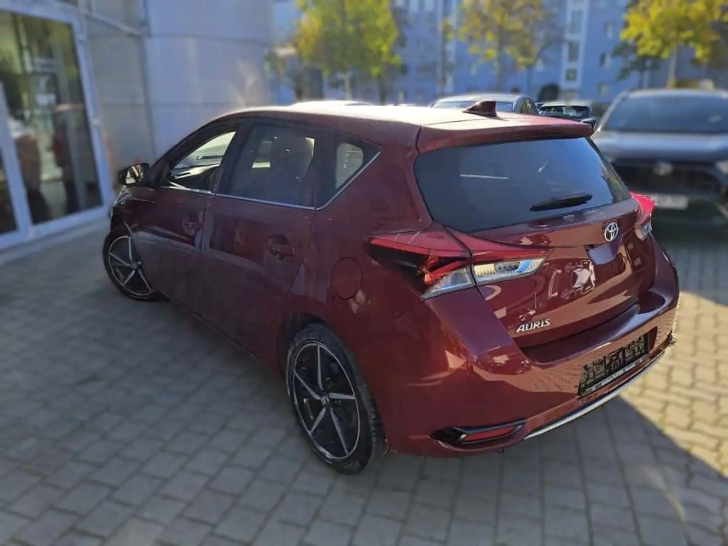 Toyota Auris 1.2 Turbo Team D Facelift Fernlichtass. LM Rouge - 2