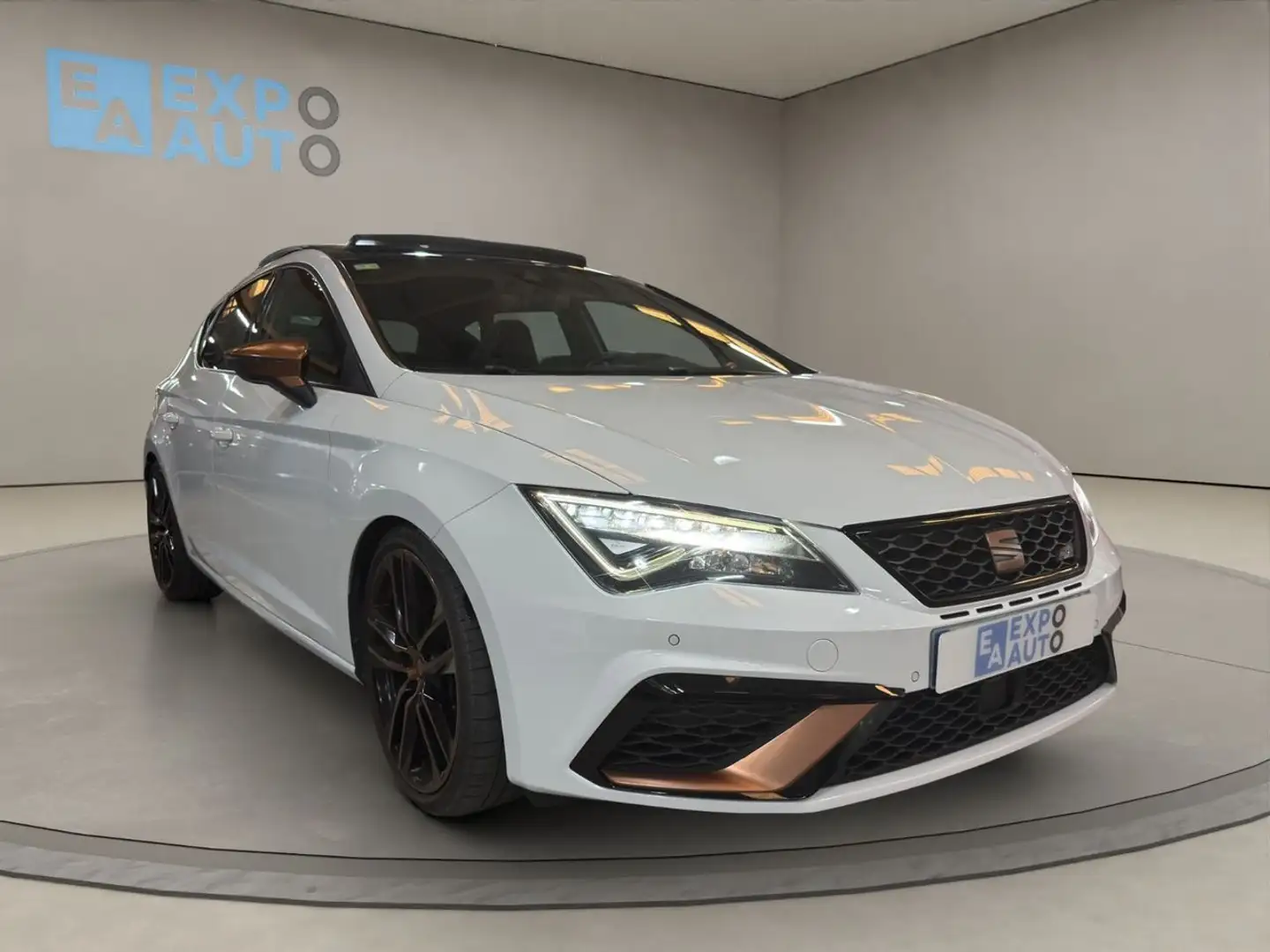 SEAT Leon ST 2.0 TSI S&S Cupra DSG 300 Blanc - 1