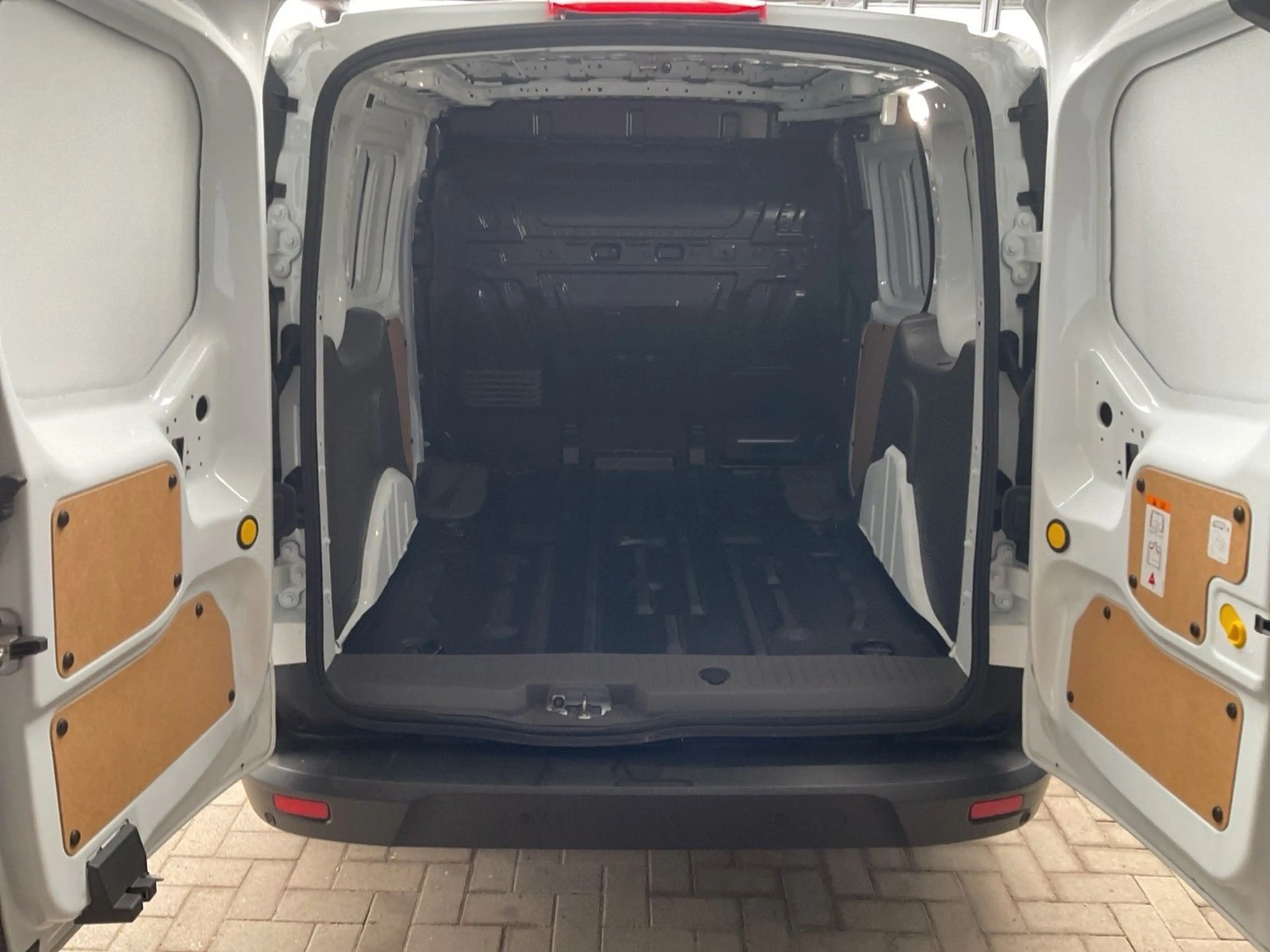 Ford Transit Connect Kasten L1 Wenig Km — photo 12