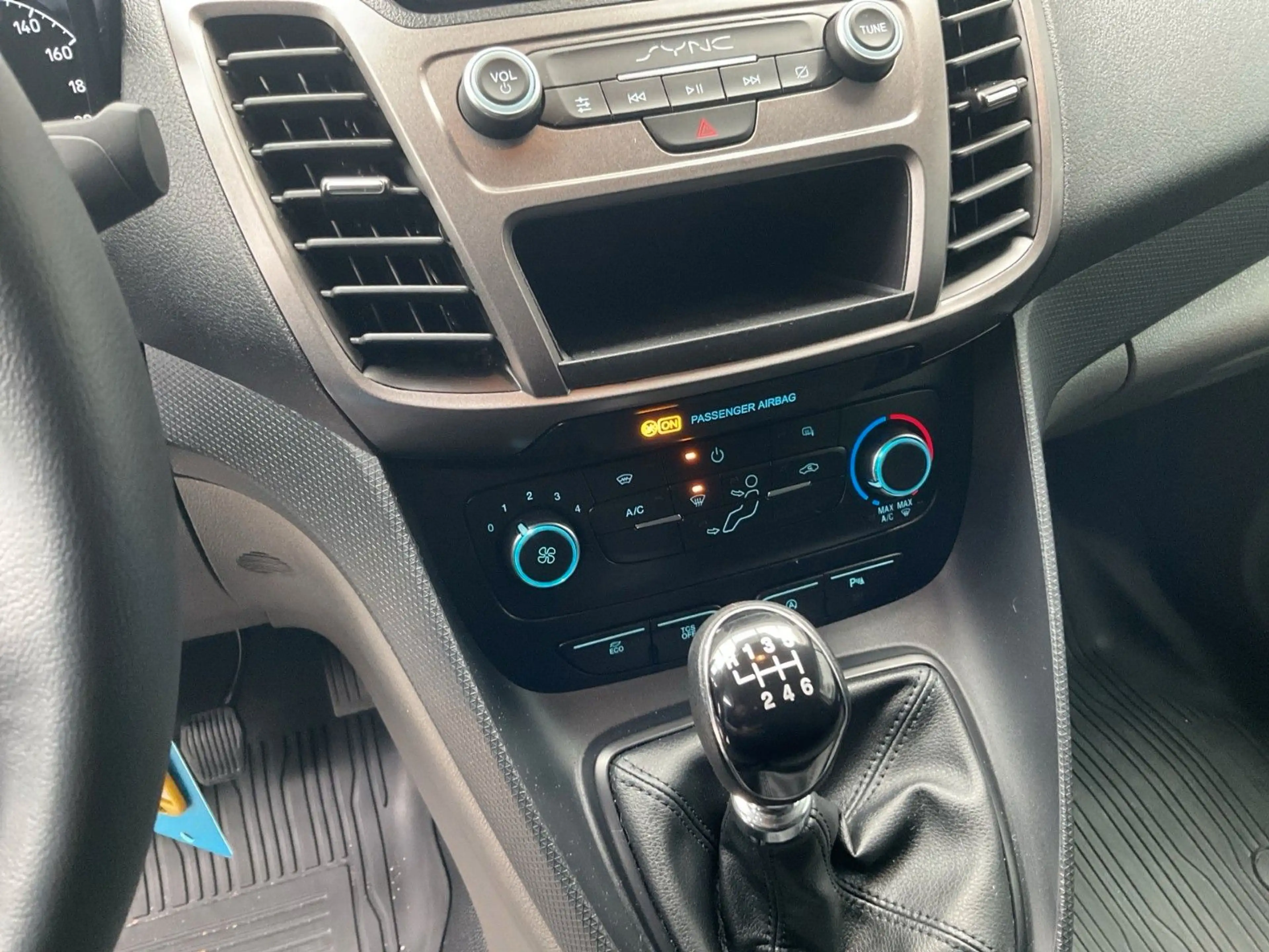 Ford Transit Connect Kasten L1 Wenig Km — photo 10