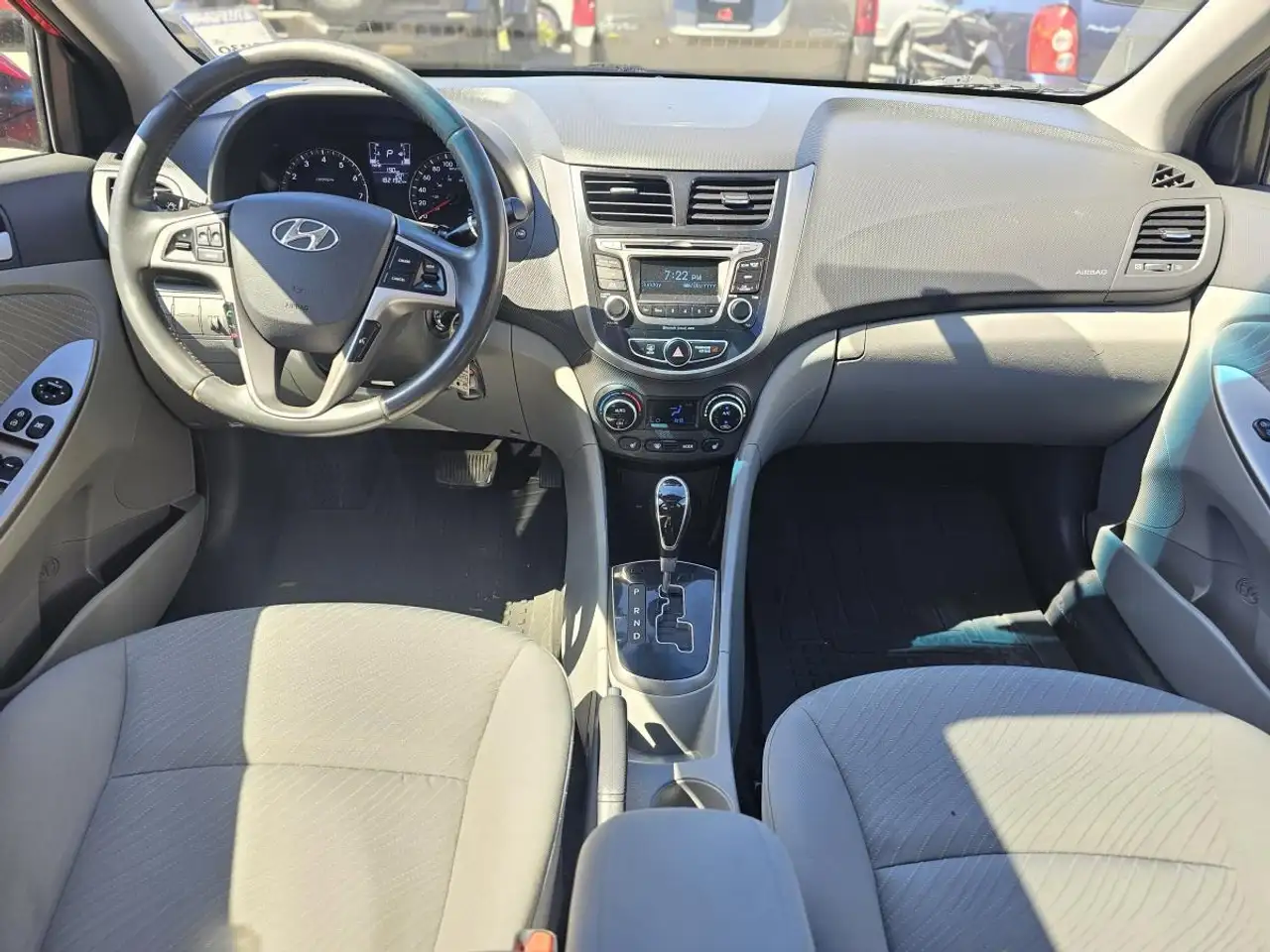 Hyundai ACCENT photo Hyundai ACCENT