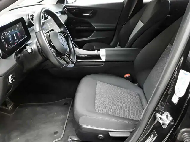 Mercedes-Benz C-Class view 7