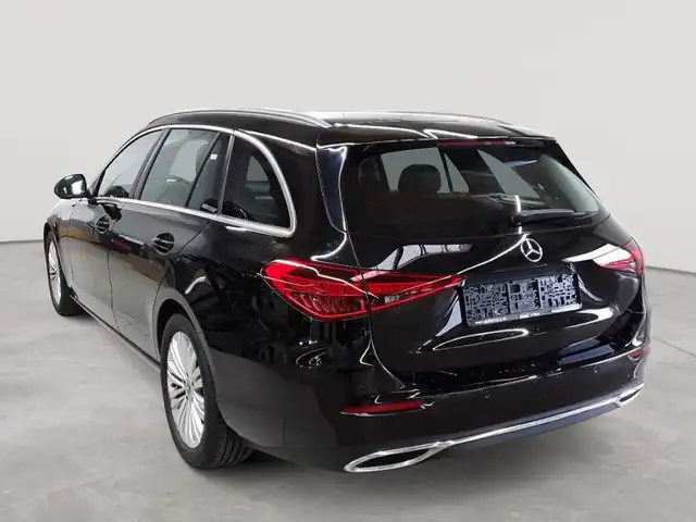 Mercedes-Benz C-Class view 5