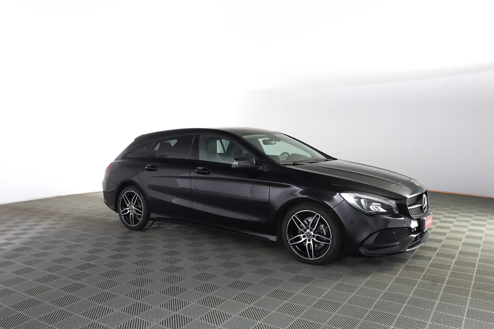 Mercedes-Benz CLA 200 CLA 200 d S.W. Aut. Premium/CLA 200 CDI S.W. Aut. Nero - 2