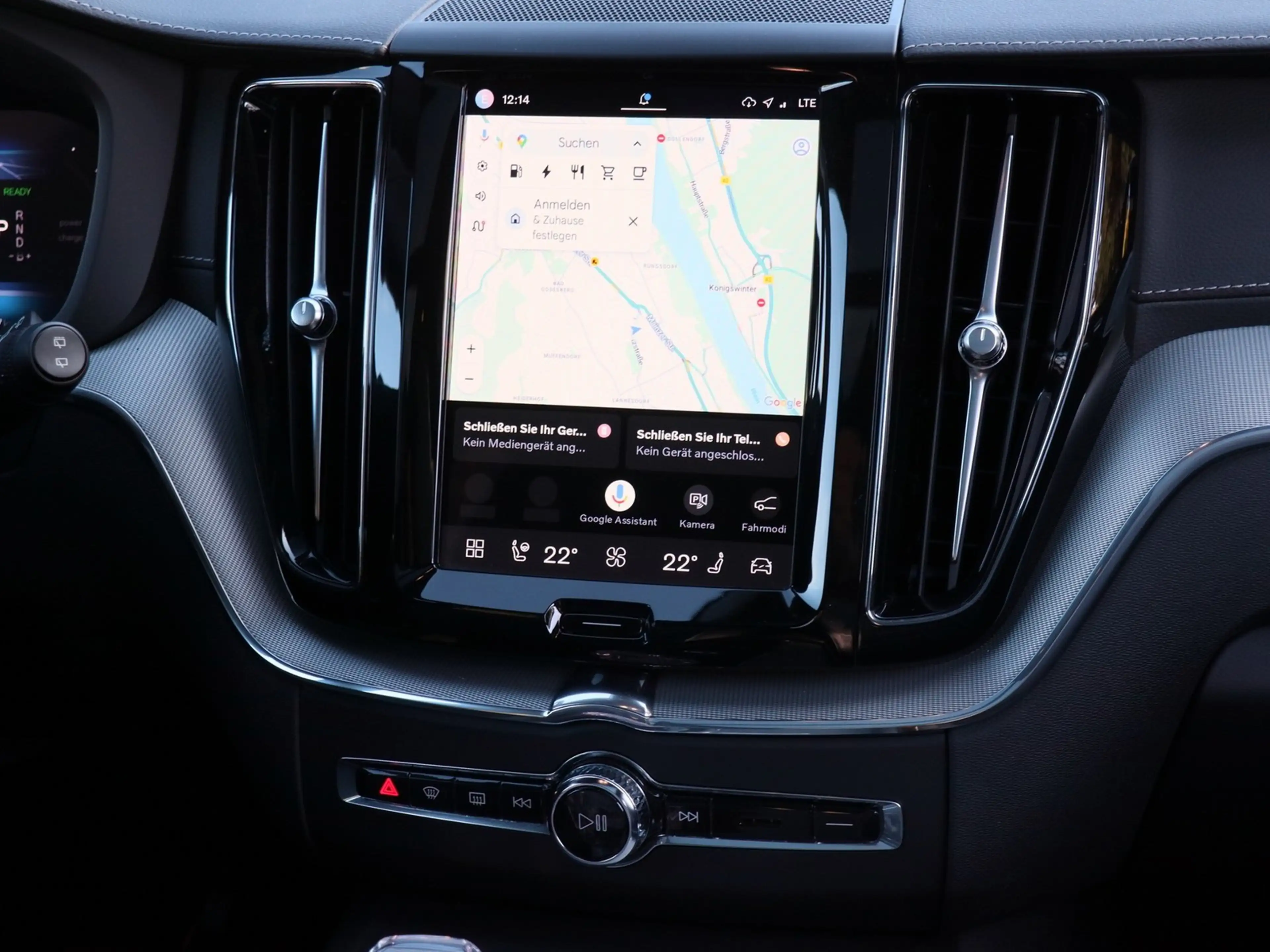 Volvo XC60 T8 AWD Ultimate Dark Recharge Plug-In Hybrid Na... — photo 7