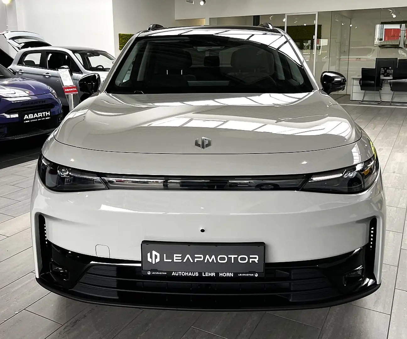 Leapmotor C10 Elektro 70kWh Design Grau - 2