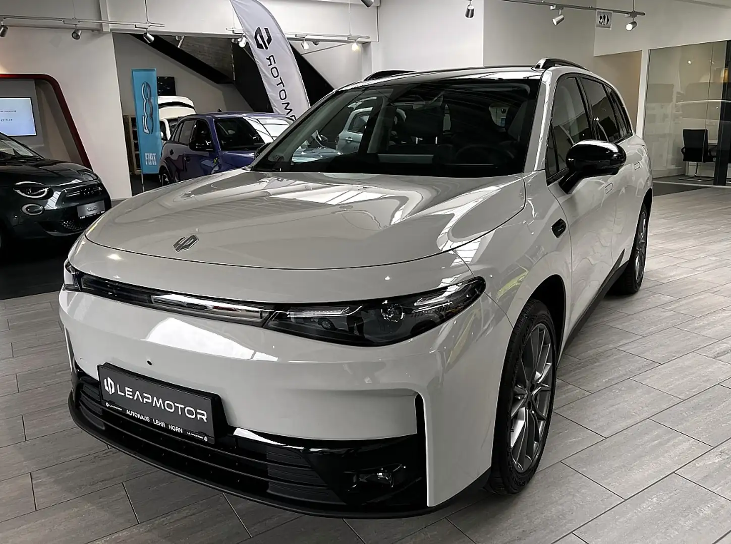 Leapmotor C10 Elektro 70kWh Design Grau - 1