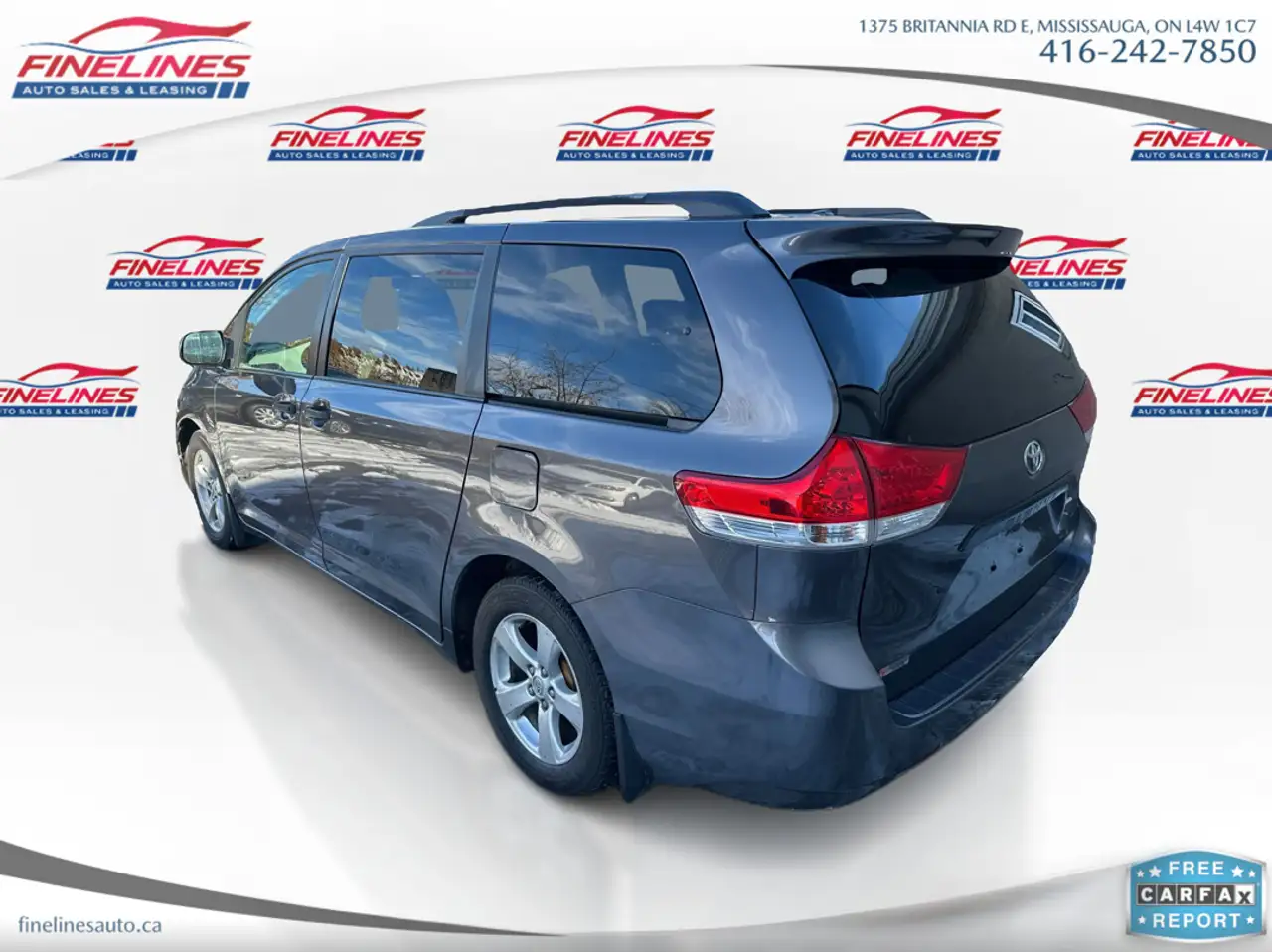 Toyota Sienna снимка Toyota Sienna