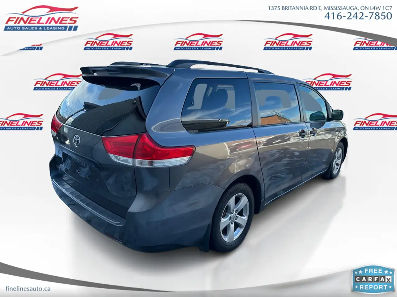 Toyota Sienna снимка Toyota Sienna