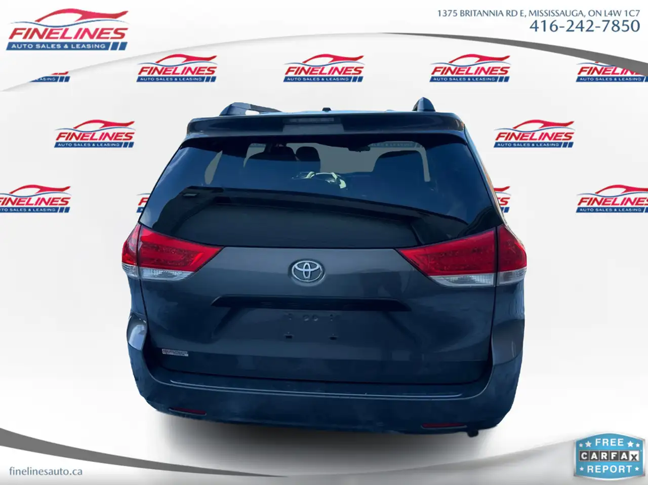 Toyota Sienna снимка Toyota Sienna