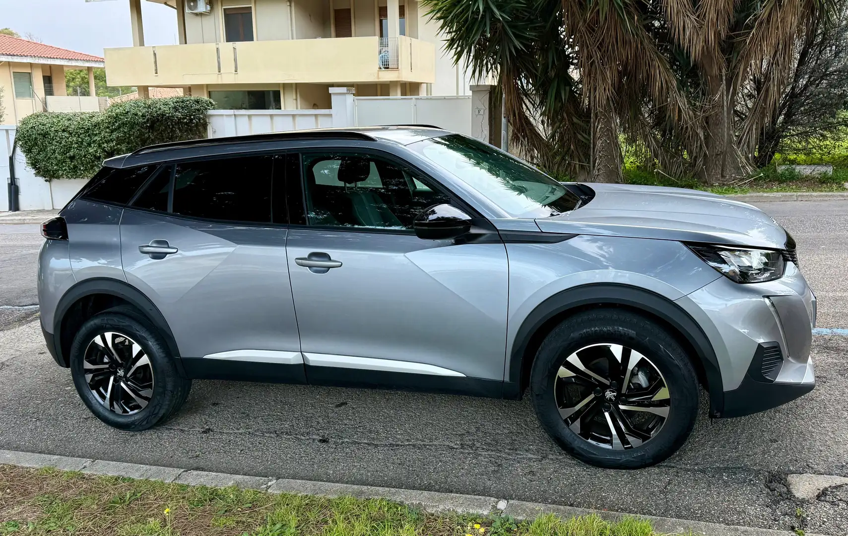 Peugeot 2008 2008 II 2020 1.2 puretech Allure Pack s Grigio - 2