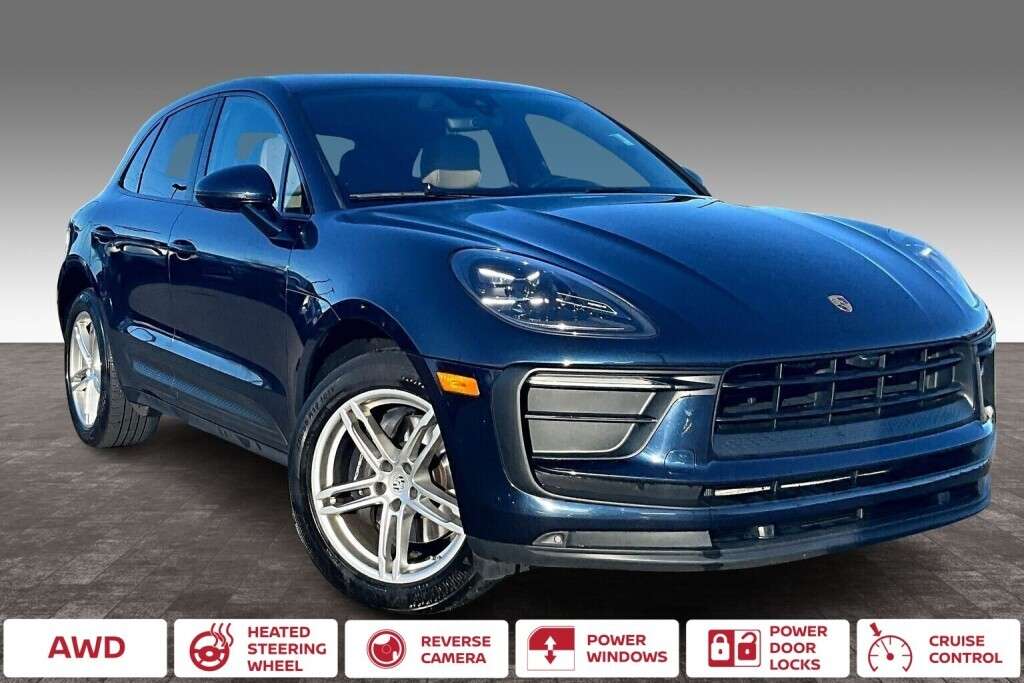 2022 Porsche Macan 4DR AWD alt 2