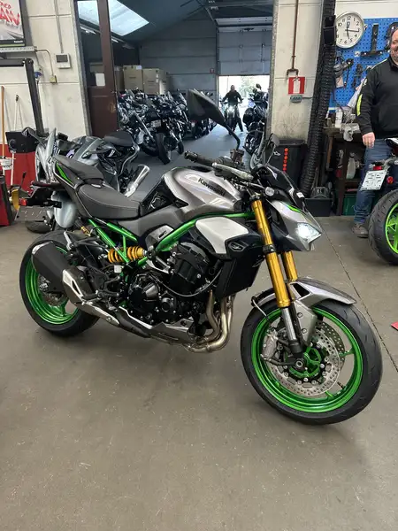Kawasaki Z 900 - foto 2