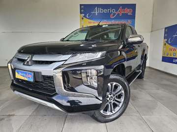 2.3 D Club Cab 4x4 Super Select Intense +IVA