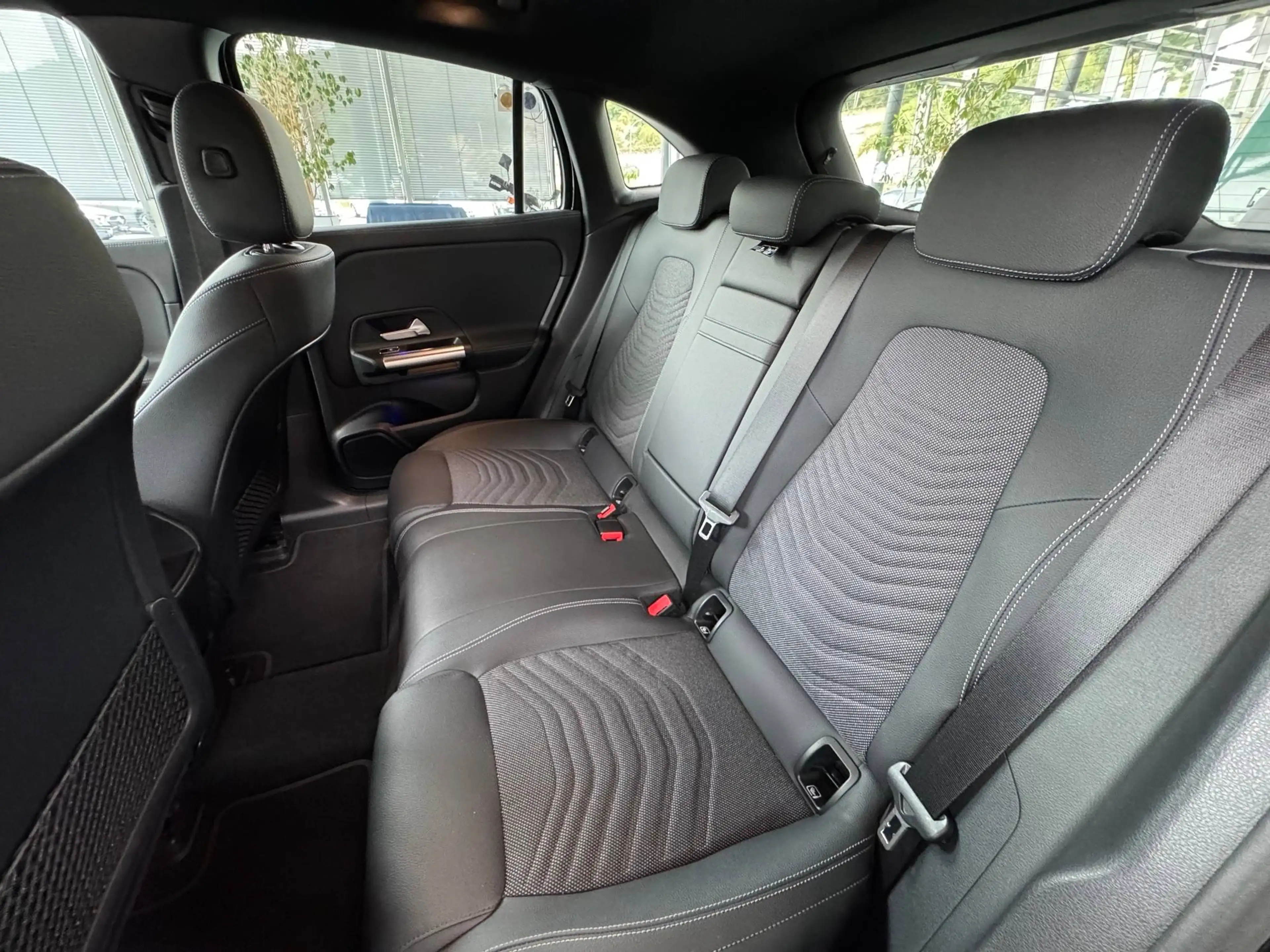 Mercedes-Benz EQA 250 + Jahreswagen mit 2 Jahren Garantie/ Batterie 8 Jahre — photo 12