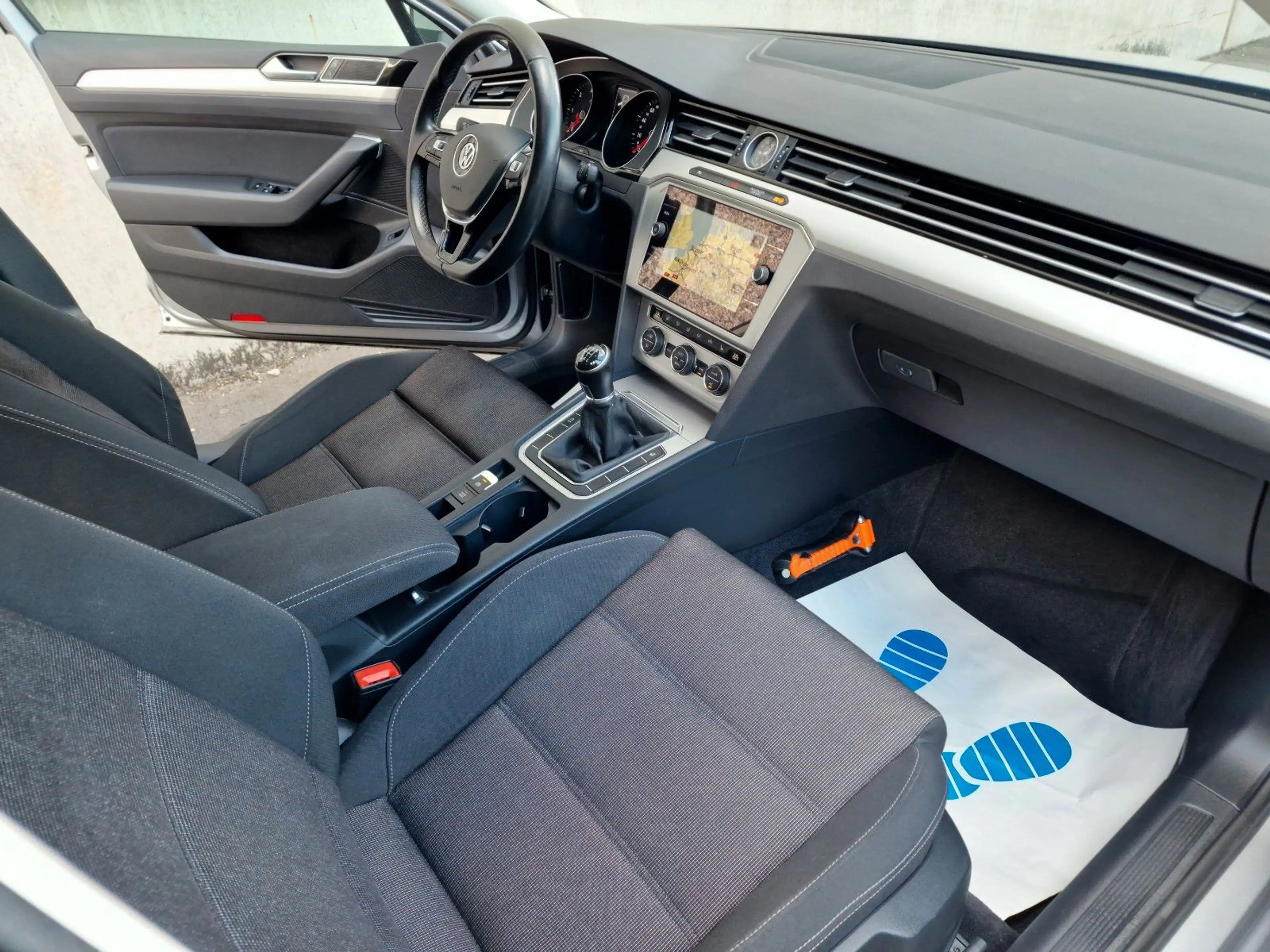 Volkswagen Passat Variant TDI Comfortline/ 1HD/KAM/NAVI/AHK — photo 10