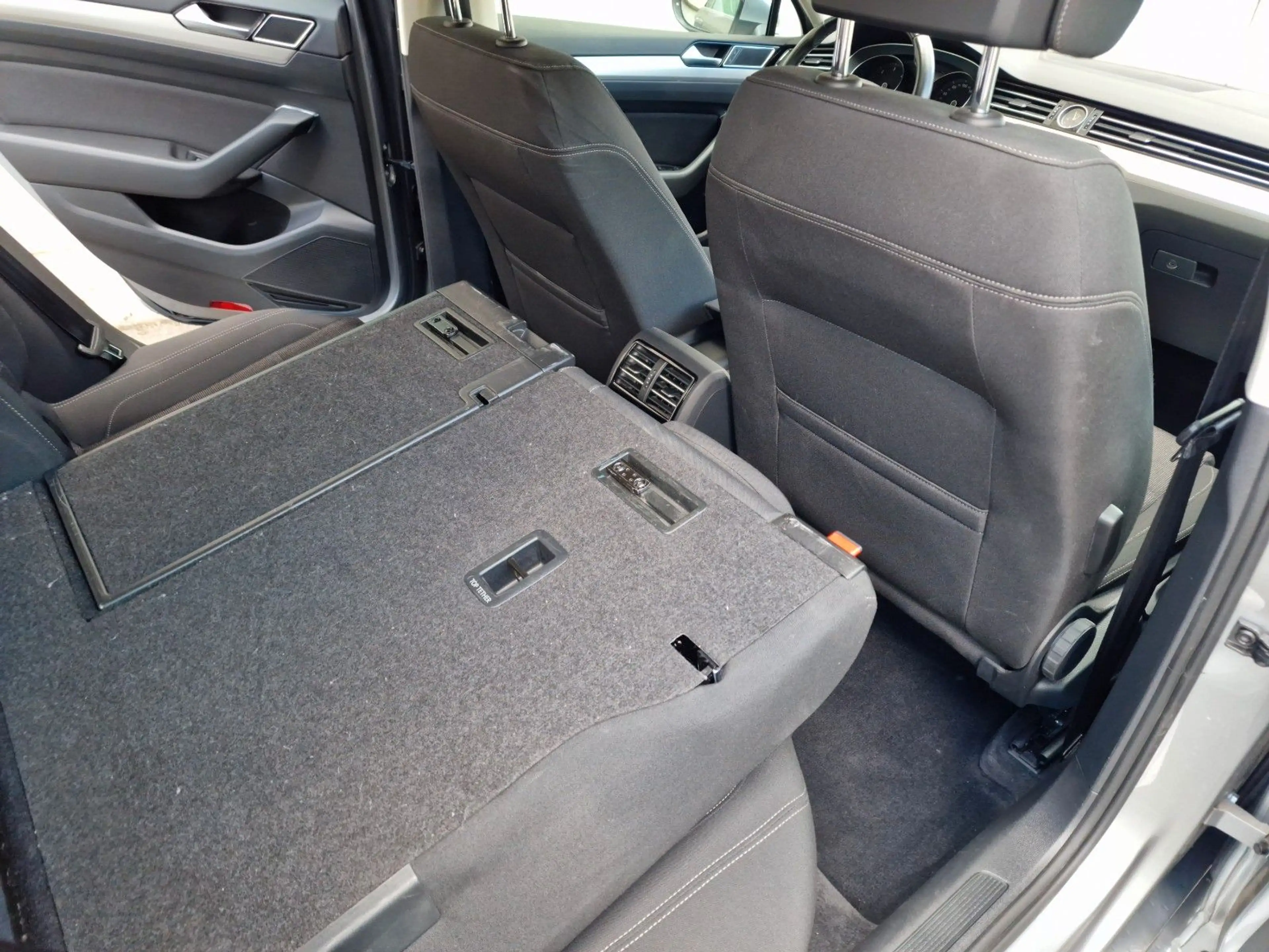 Volkswagen Passat Variant TDI Comfortline/ 1HD/KAM/NAVI/AHK — photo 14