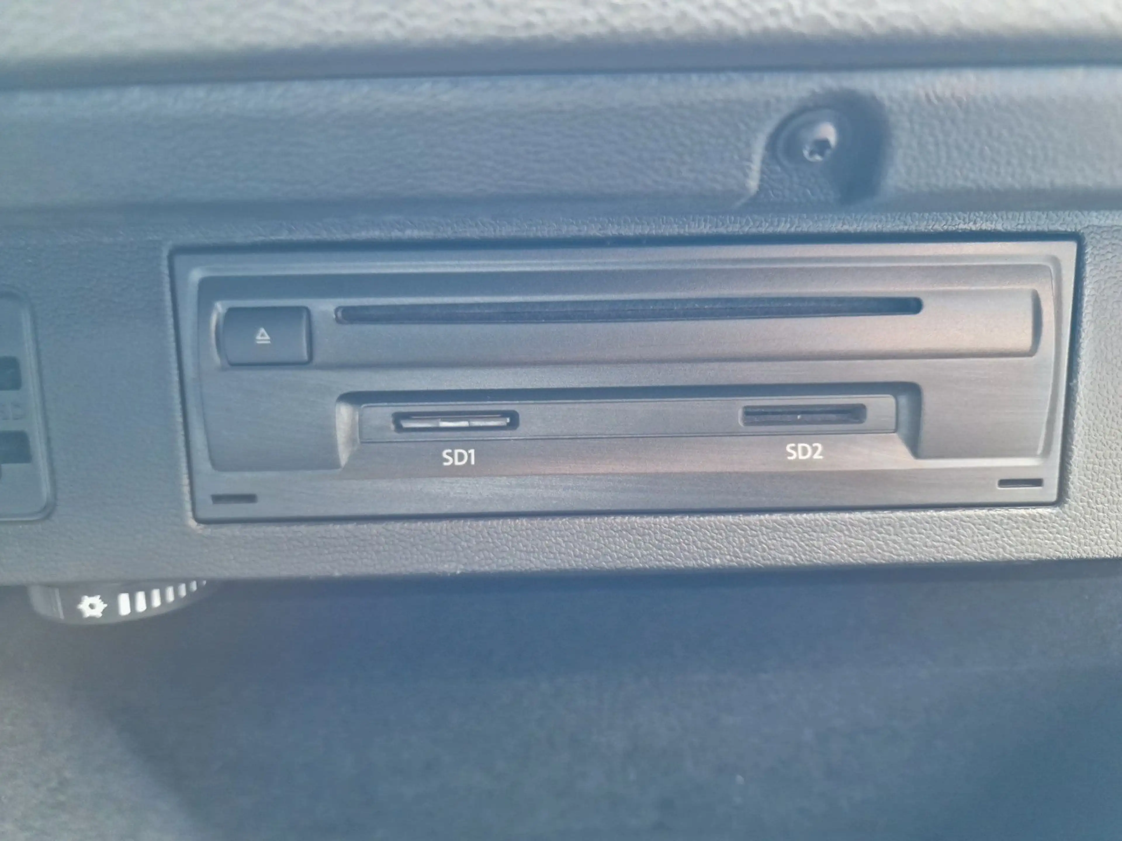 Volkswagen Passat Variant TDI Comfortline/ 1HD/KAM/NAVI/AHK — photo 28