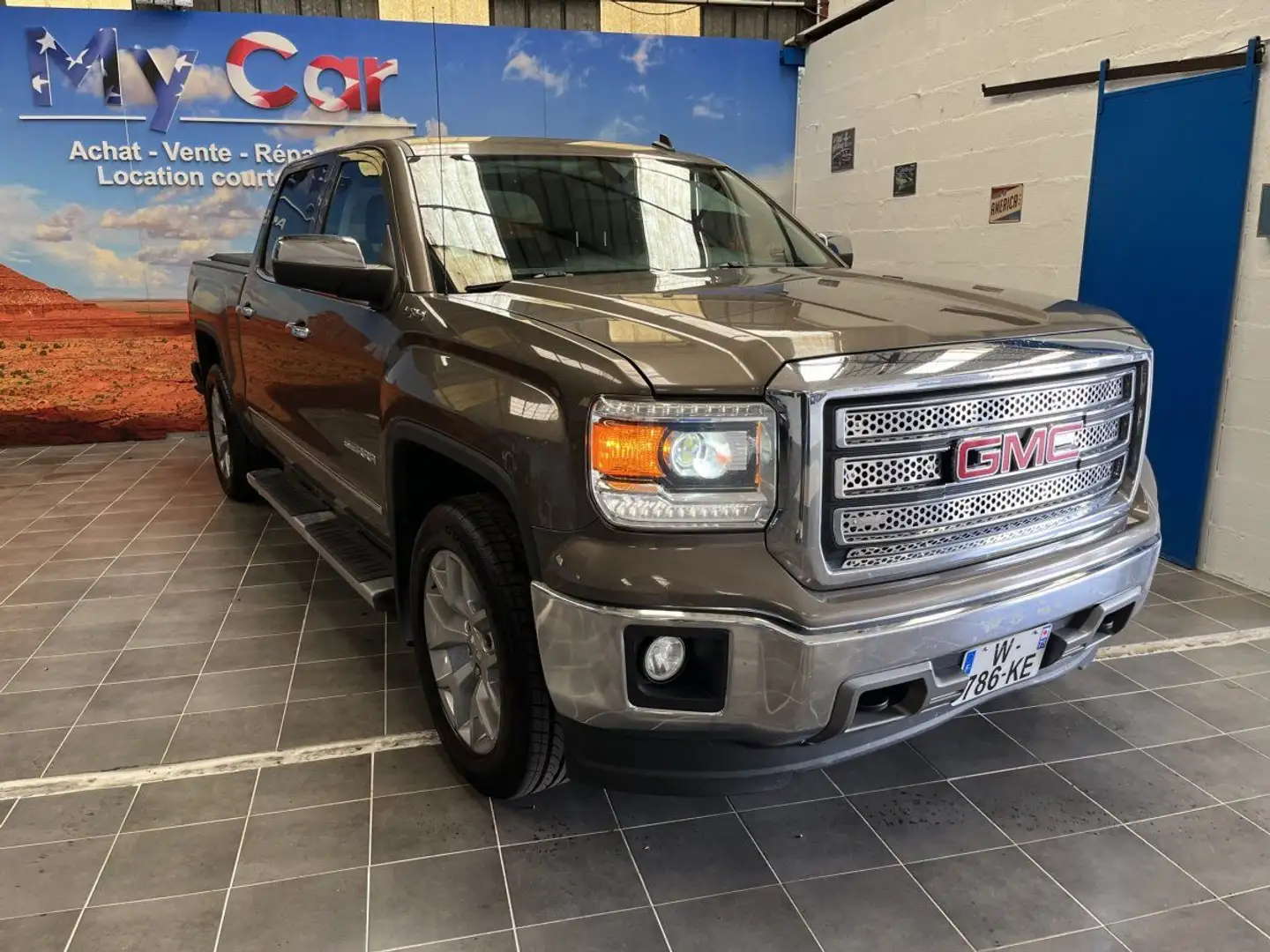 GMC Sierra 5.3L V8 360 CH SLT 4WD - 1