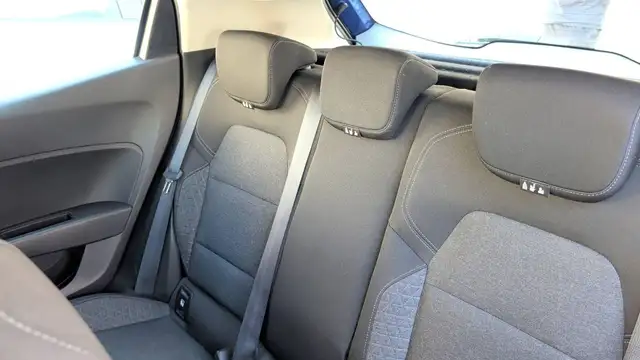Renault Clio view 9