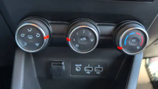 Renault Clio view 13