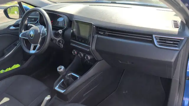 Renault Clio view 10