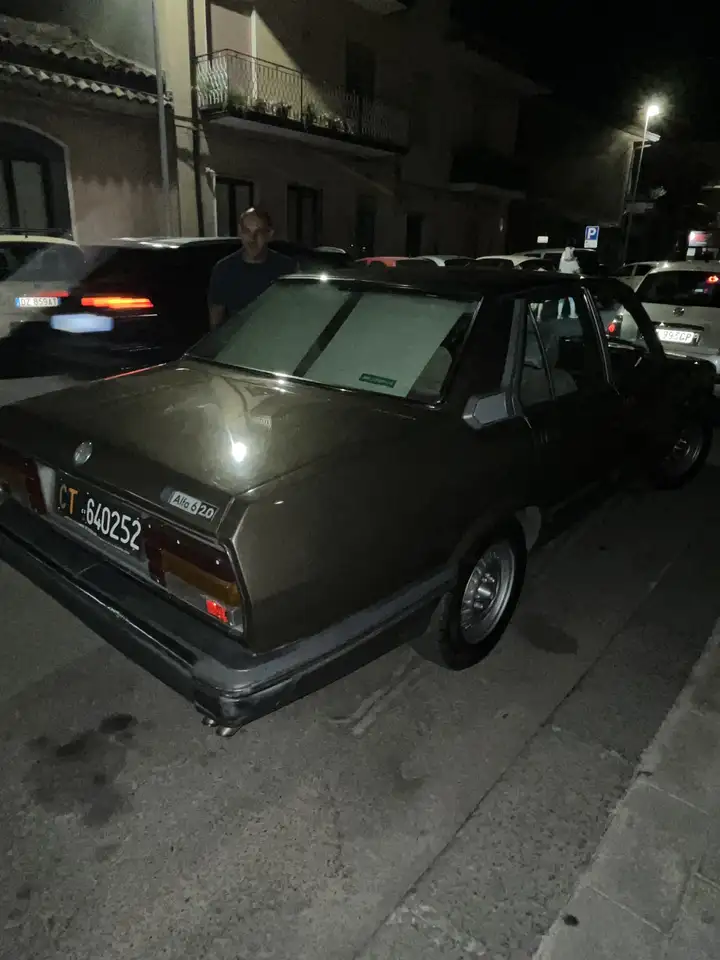 Alfa Romeo Alfa 6 2.0, foto 6