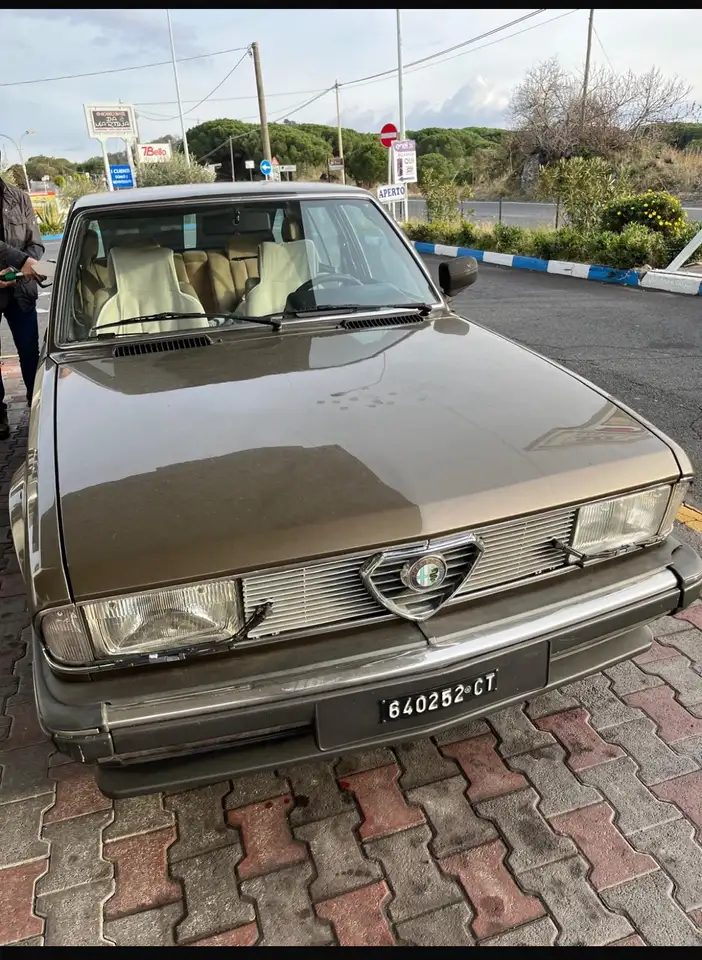 Alfa Romeo Alfa 6 2.0, foto 7